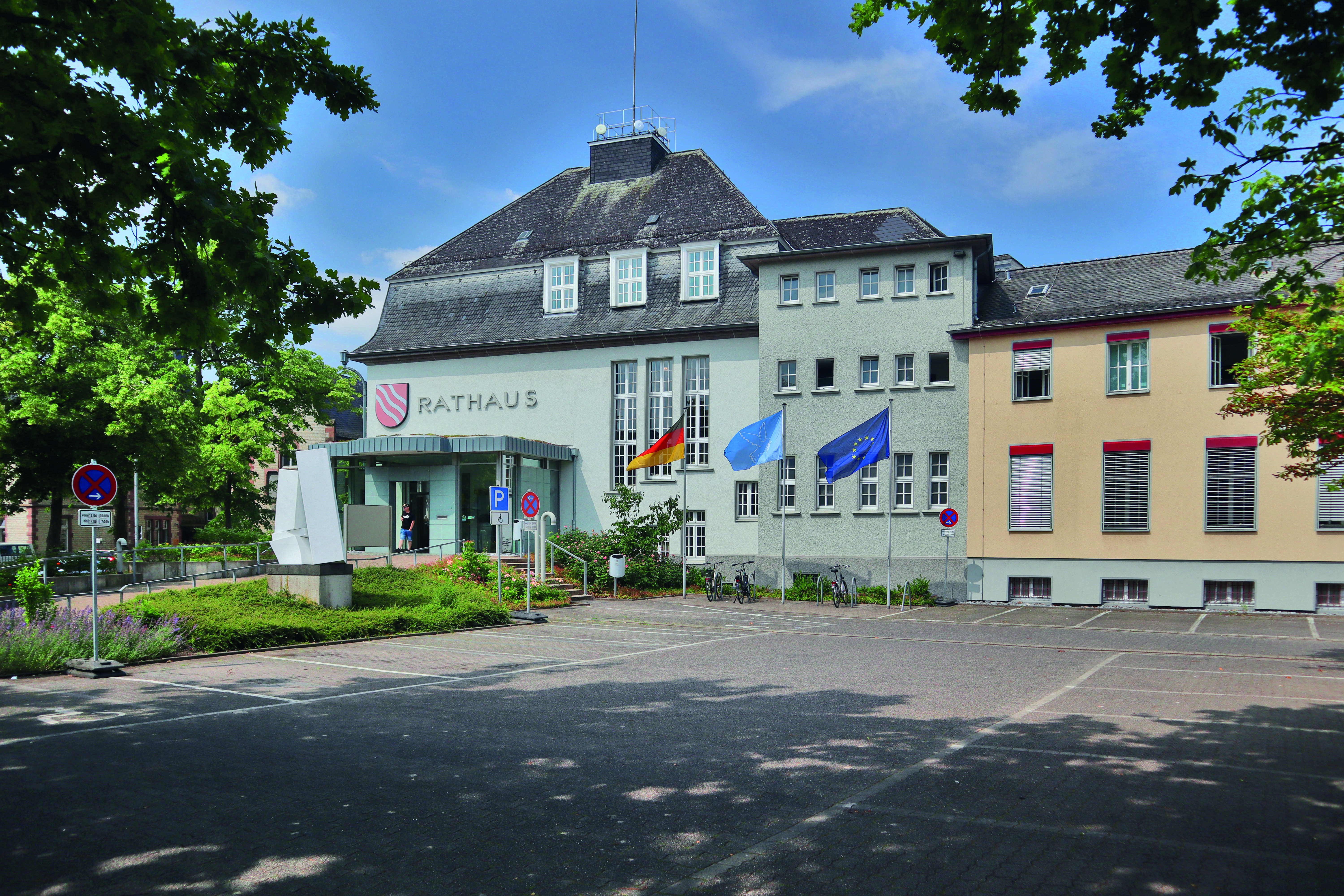 Verwaltung & Finanzen 